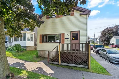 128 W Mohawk St, Oswego, NY 13126