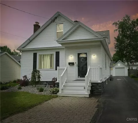 2818 Milton Pl, Utica, NY 13501