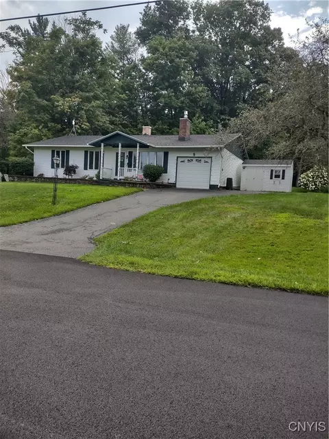 8 Sequoia Ave, Whitestown, NY 13492