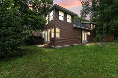 1082 Lynch Rd, Van Buren, NY 13027