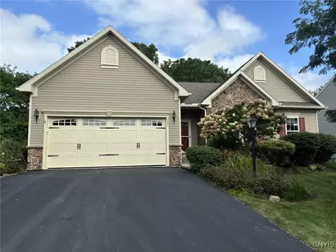 131 Shire Way, Camillus, NY 13031