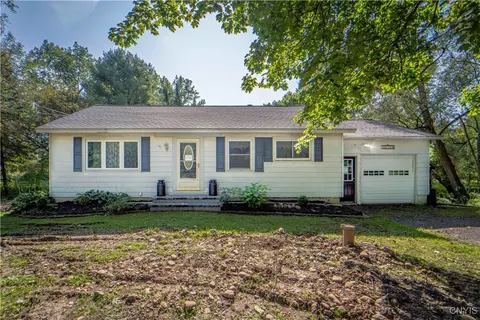 7638 Miller Rd, Trenton, NY 13354