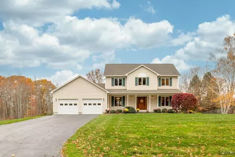 22 Chinook St, Pulaski, NY 13142