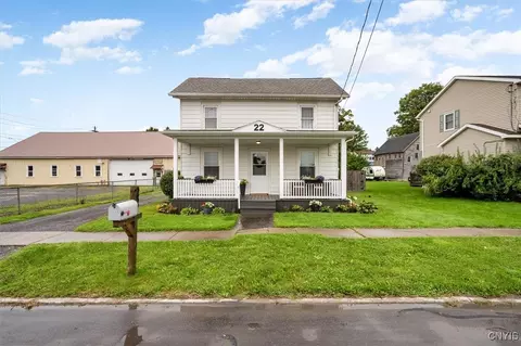 22 Lincoln Ave, Tully, NY 13159