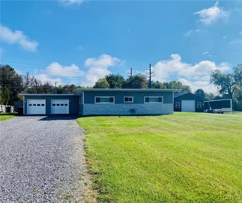7670 Totman Rd, Syracuse, NY 13212