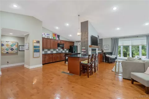 5306 Poster Ln, Fayetteville, NY 13066 photo 7