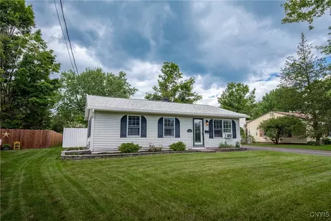 1031 Westbrook Dr, Rome, NY 13440