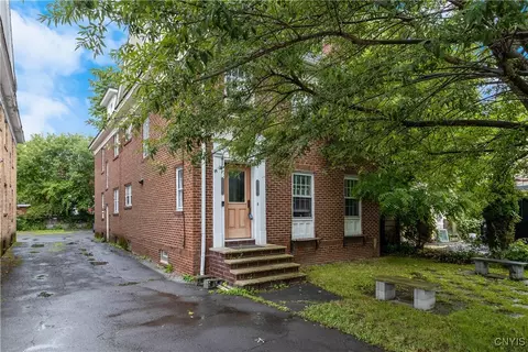 204 Fellows Ave #206, Syracuse, NY 13210