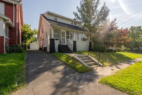 1106 S Glencove Rd, Syracuse, NY 13206
