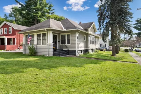 54 Higby Rd, Utica, NY 13501