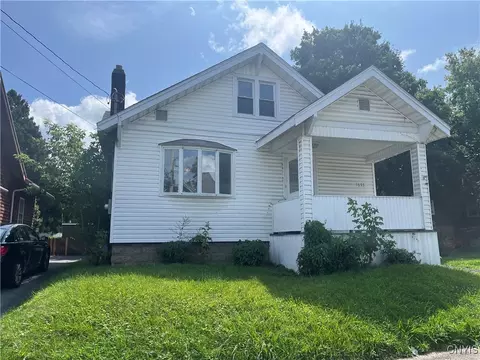 1655 Bennett St, Utica, NY 13501