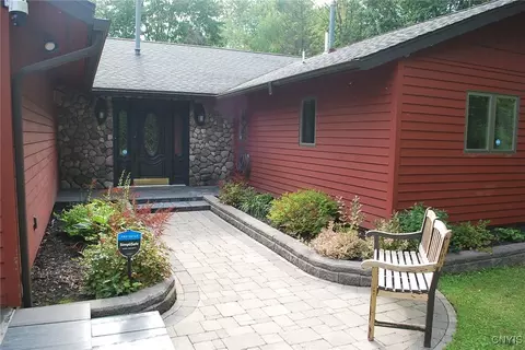 127 Hamilton St, Mexico, NY 13114