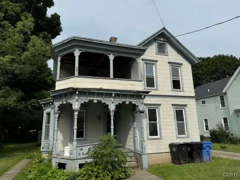 16 Woodruff St, Cortland, NY 13045