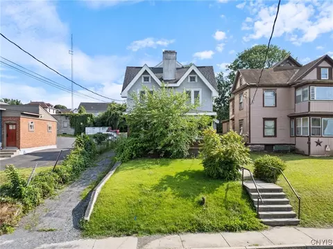 2317 Milton Ave, Geddes, NY 13209