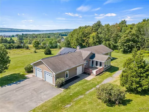 2425 Bockes Rd, Spafford, NY 13152