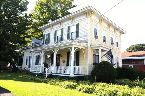 68 2nd St, Camden, NY 13316