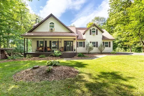9 Pinnacle Rd, West Monroe, NY 13167