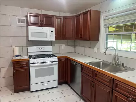322 Summit Ave, Oneida, NY 13421 photo 6
