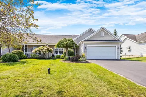 3802 Neptune Ln, Syracuse, NY 13209