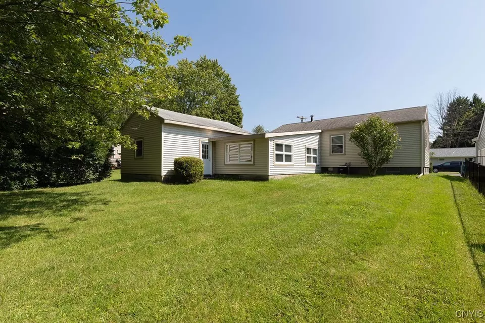 113 Cole Rd, East Syracuse, NY 13057 | 32 Photos - Movoto