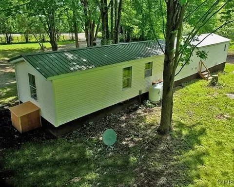 885 Stone Church Rd, Ogdensburg, NY 13669