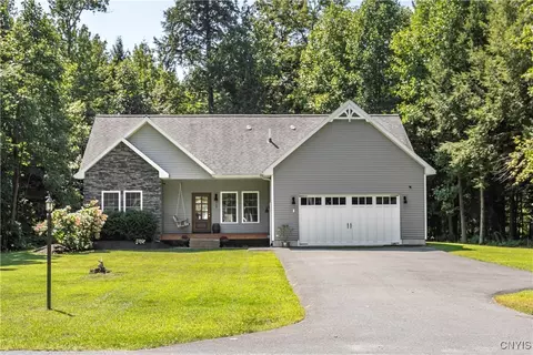 708 Shady Ln, Vienna, NY 13157