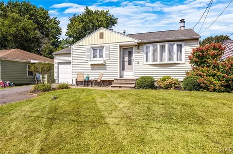 107 Lee St, Salina, NY 13088