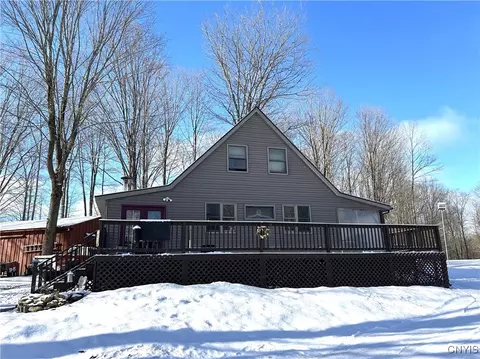1913 Mexico St, Albion, NY 13302