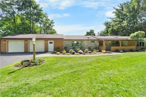 4162 Makyes Rd, Onondaga, NY 13215