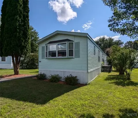 29 Driftwood Lane Ln, Vienna, NY 13157
