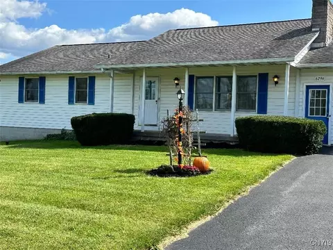 6294 Island Rd, Cicero, NY 13039