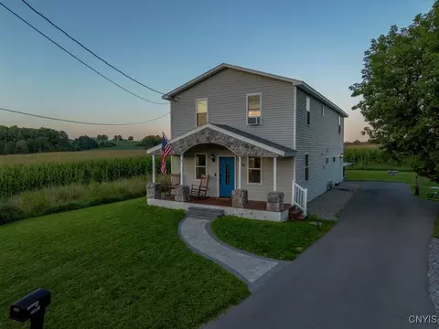 7528 Surbrook Rd, Lysander, NY 13027