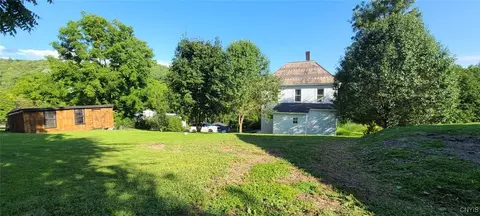 104 Allen Heights Rd, Saint Johnsville, NY 13452