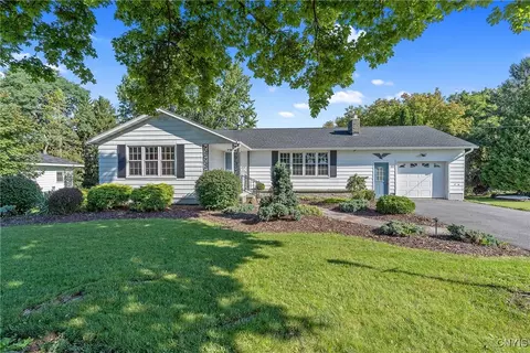 3505 Howlett Hill Rd, Onondaga, NY 13031