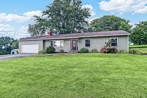 3686 Fountain St, Kirkland, NY 13323