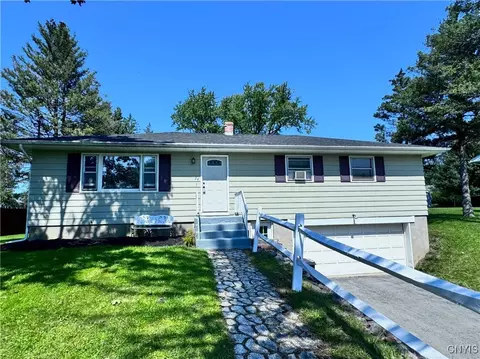 24 Plymouth Ave, Whitestown, NY 13492