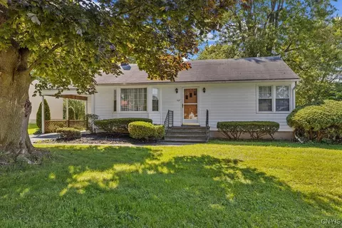 105 3rd St, Lenox, NY 13032