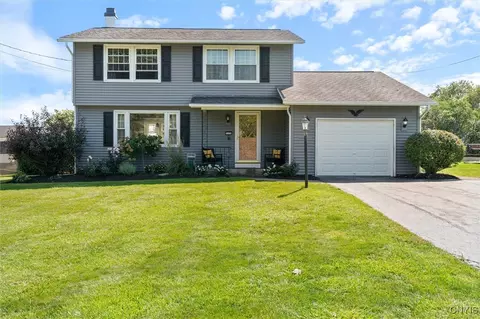 7176 Coventry Rd S, East Syracuse, NY 13057