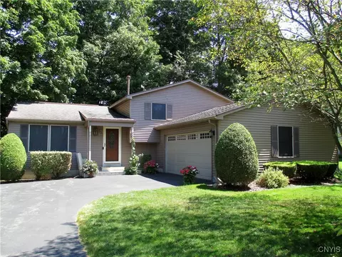 301 Golfcrest Cir, Van Buren, NY 13027