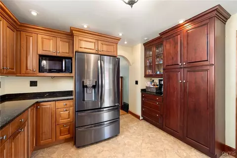 102 E Sycamore St, Rome, NY 13440 photo 11