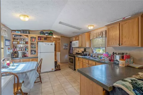 815 Dutch Ridge Rd, Scriba, NY 13126 photo 4