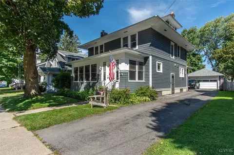 129 Bishop St, Watertown, NY 13601
