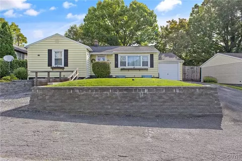 103 Benham Ave, Geddes, NY 13219