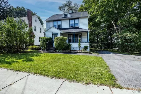 110 Fenway Dr, Syracuse, NY 13224