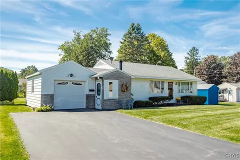 4 Scott Ave, New Hartford, NY 13413