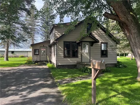 227 Esther St, Herkimer, NY 13350