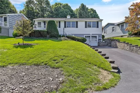 104 Stockton Pl, Syracuse, NY 13219