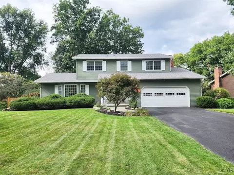 4840 Westfield Dr, Manlius, NY 13104