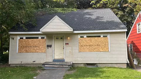 230 Croly St, Syracuse, NY 13224