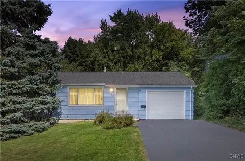 309 Skyview Ter, Syracuse, NY 13219